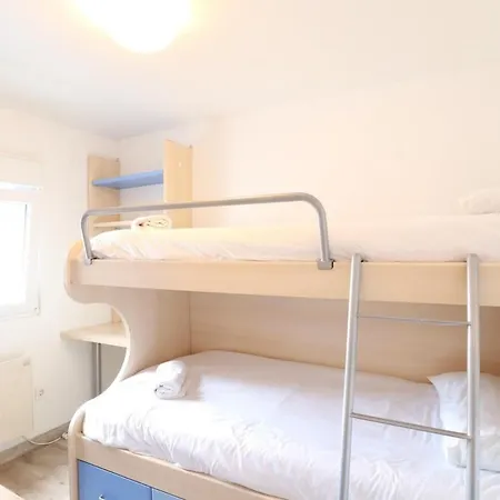Notel Club - Apartamentorojo En Cueto * Σανταντέρ
