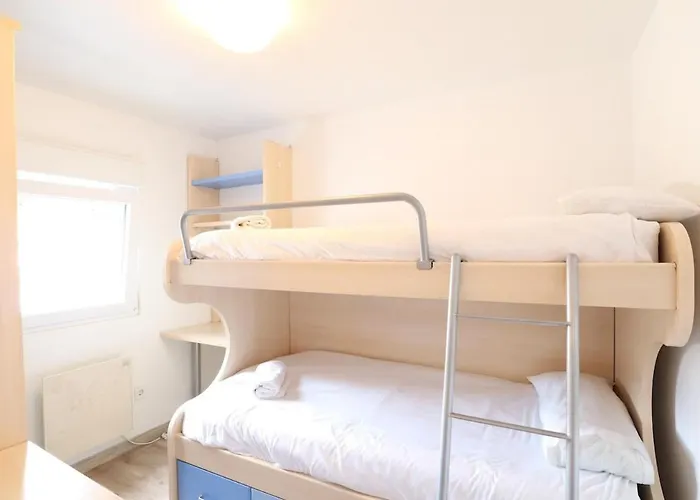 Notel Club - Apartamentorojo En Cueto * Santander