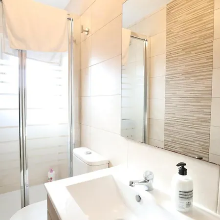 Апартаменты Notel Club - Apartamentorojo En Cueto Сантандер