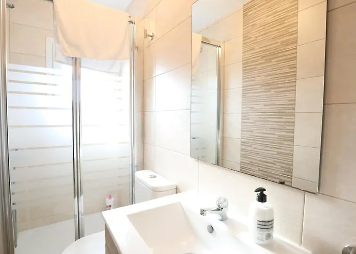 شقة Notel Club - Apartamentorojo En Cueto سانتاندر